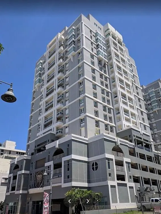 Metro Plaza Towers exterior